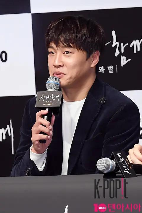 Cha Tae-hyun — Along with the Gods Press Screening