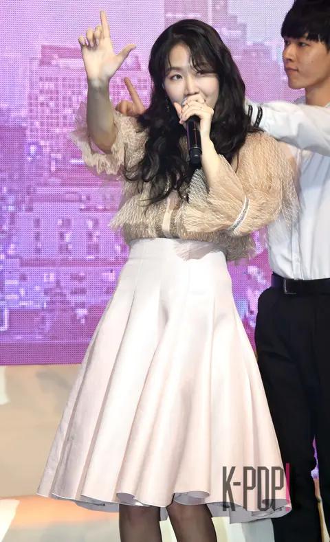 Soyou — Showcase