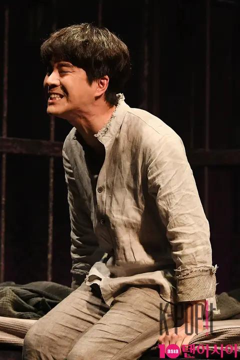 Moon Tae-yu — Spider Woman's Kiss Press Call