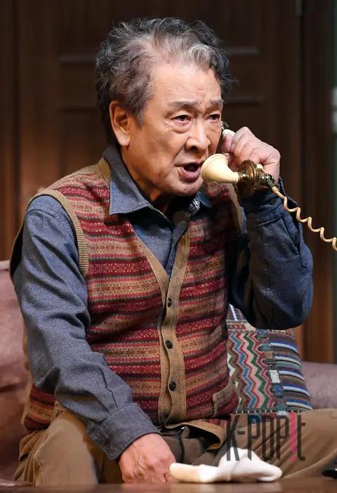 Lee Soon-jae — Play Henry's Grandfather and I Press Call