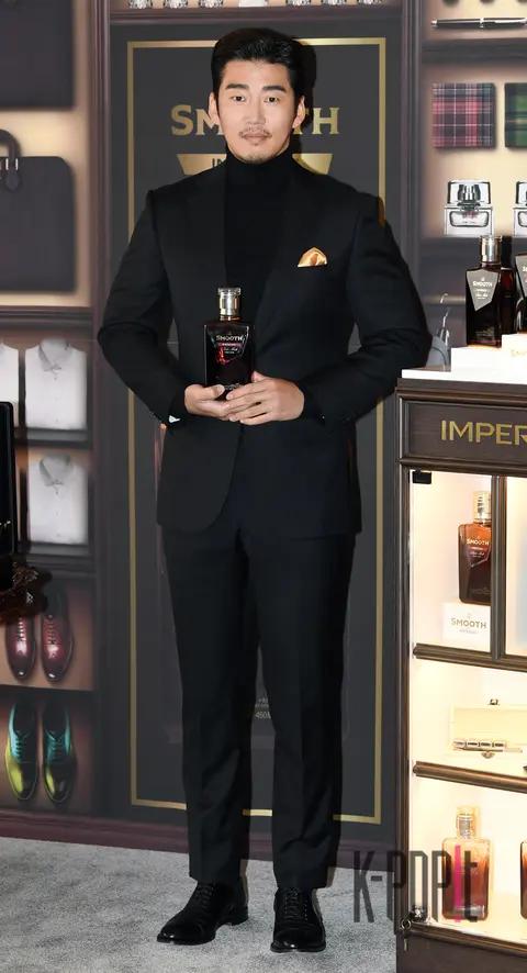 Yoon Gye-sang — Imperial Launch