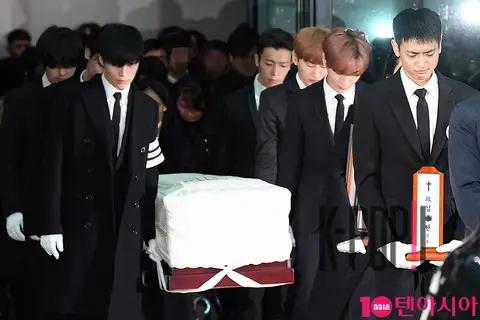 SHINee, Jonghyun — SHINee Jonghyun Funeral