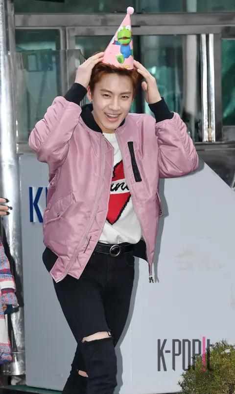 Eric — Music Bank Arrival