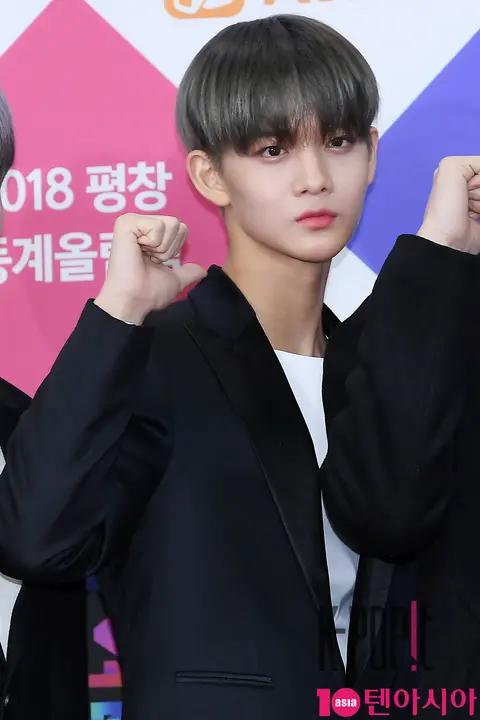 Wanna One, Bae Jin-young — SBS Gayo Daejeon