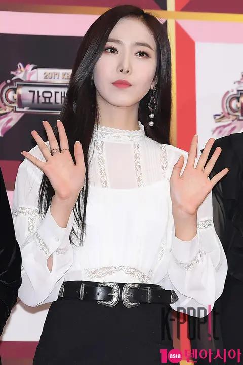 GFRIEND, Shinbi — KBS Song Festival