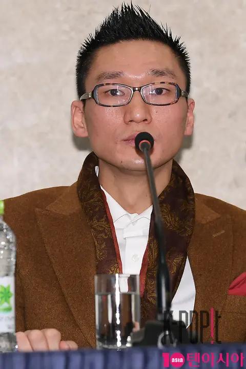 Wang Jin-jin — Nancy Lang Press Conference