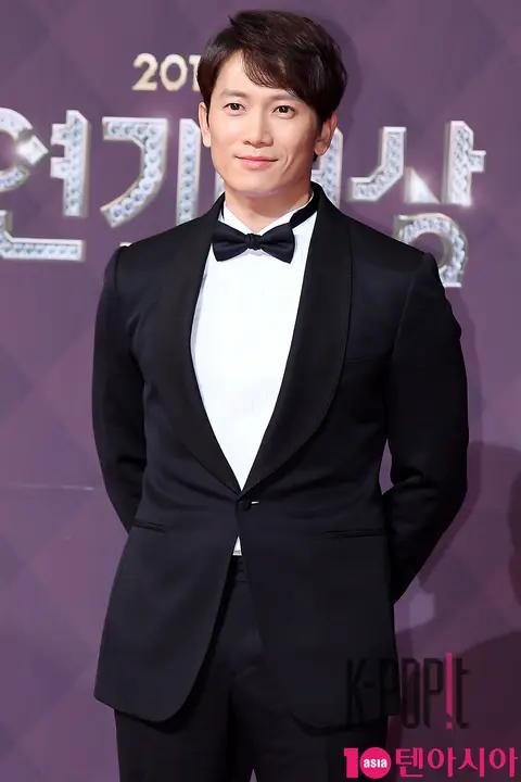 Ji-sung — SBS Drama Awards