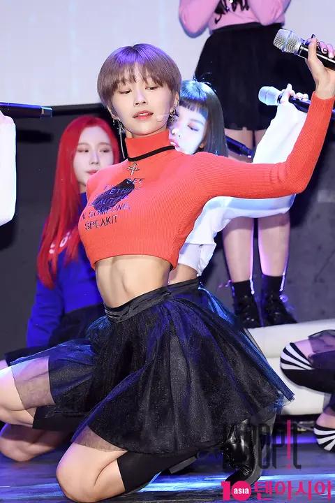 MOMOLAND, Hyebin — MOMOLAND Showcase