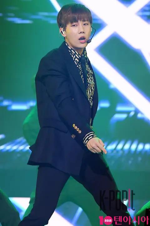 INFINITE, Sung-kyu — INFINITE Showcase