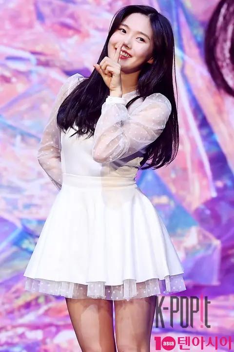 OH MY GIRL, HyoJung — OH MY GIRL Showcase