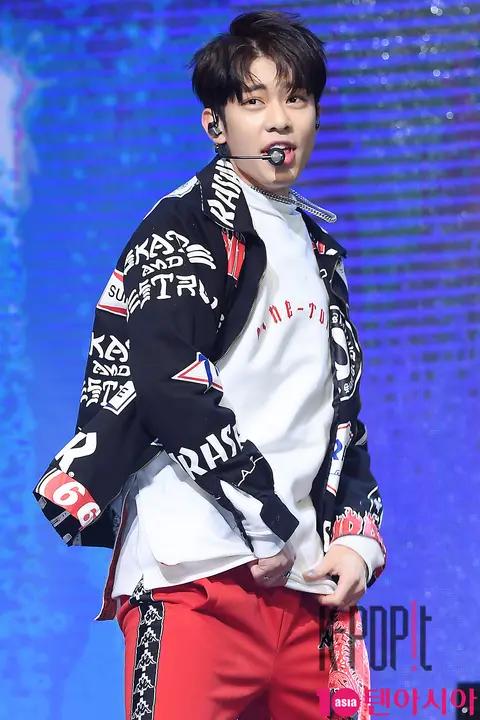 MXM, Kim Dong-hyun — MXM Showcase