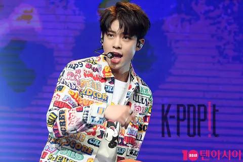 MXM, Kim Dong-hyun — MXM Showcase