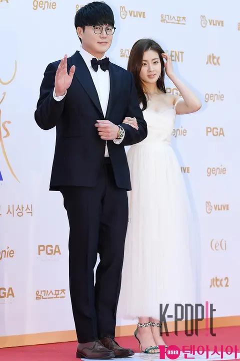 Sung Si-kyung, Kang So-ra — Golden Disc Awards Red Carpet