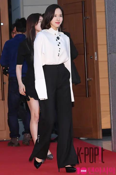 TWICE, Mina — Golden Disc Awards Red Carpet