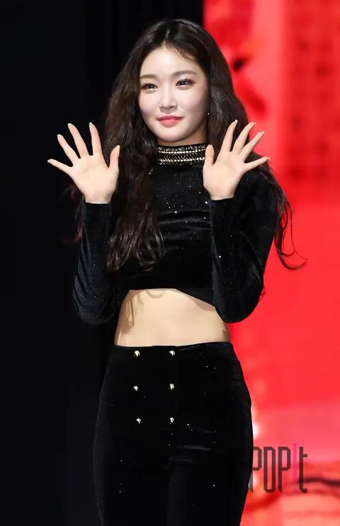 CHUNG HA — CHUNG HA Showcase