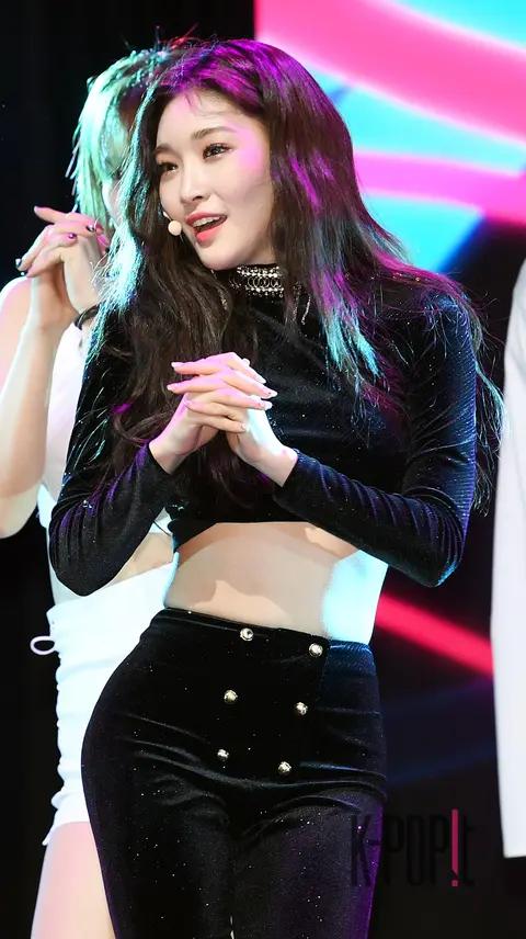 CHUNG HA — CHUNG HA Showcase