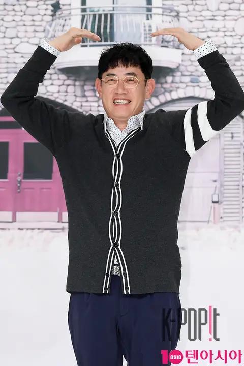 Lee Kyung-kyu — Snail Hotel Production Briefing