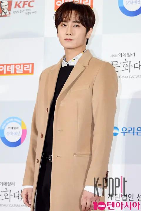 Heo Young-saeng — EDaily Culture Awards — 2018-01-23