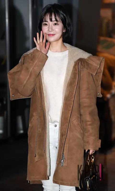 Baek Jin-hee — Jugglers Wrap Party