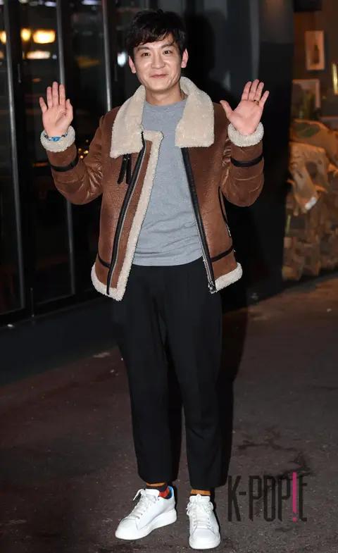 Jung Sung-ho — Jugglers Wrap Party