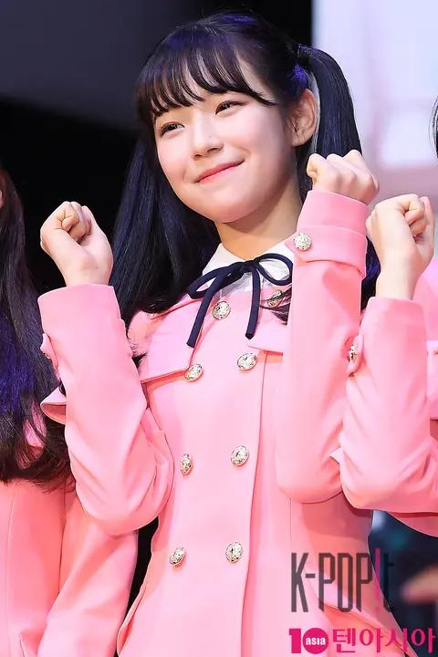 fromis_9, Baek Ji-heon — fromis_9 Showcase