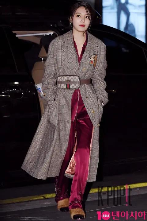 Girls' Generation, Soo-young — Launch