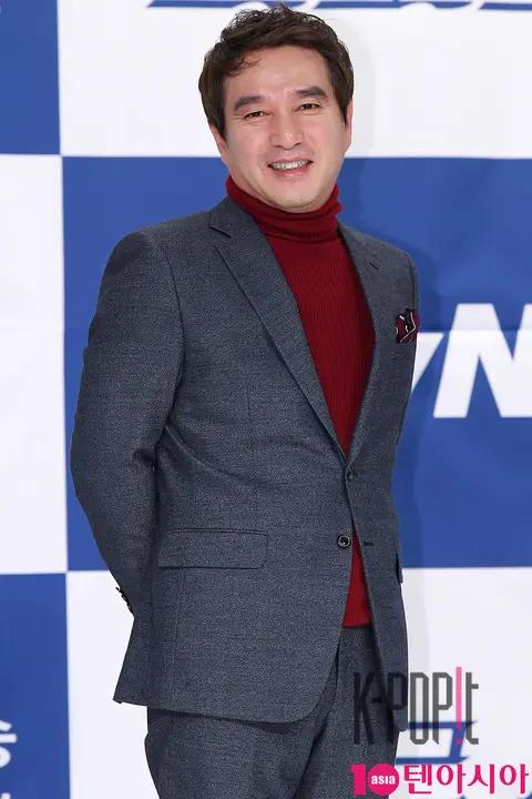 Cho Jae-hyun — Cross Production Briefing