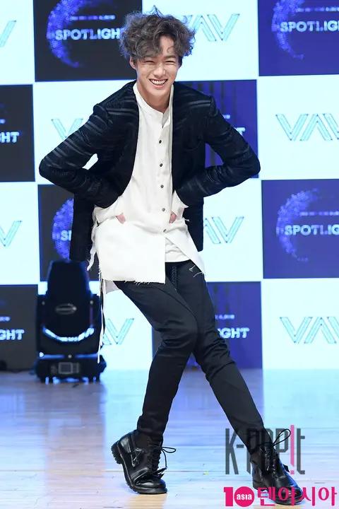 VAV, Aino — VAV Showcase