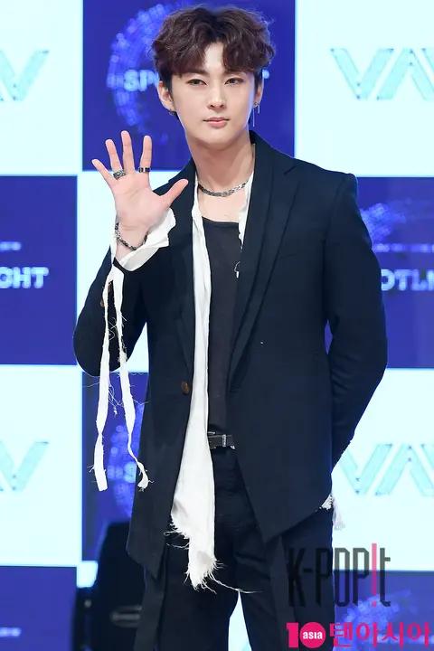 VAV, Ace — VAV Showcase