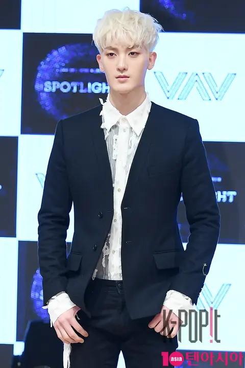 VAV, Jiwoo — VAV Showcase