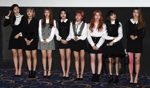 Weki Meki — Wiki Miki Moheit Premiere
