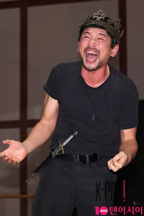 Hwang Jung-min — Richard III Rehearsal Studio Open