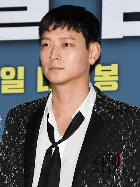 Kang Dong-won — Golden Slumber Press Screening