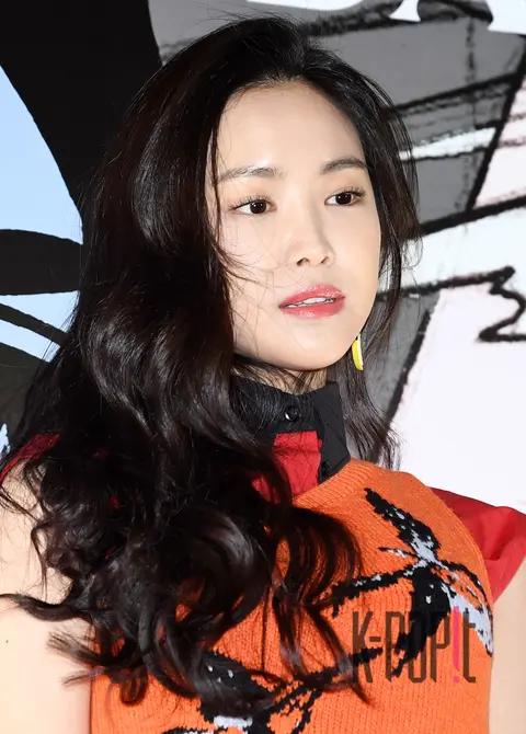 Apink, Son Na-eun — Prada Launch