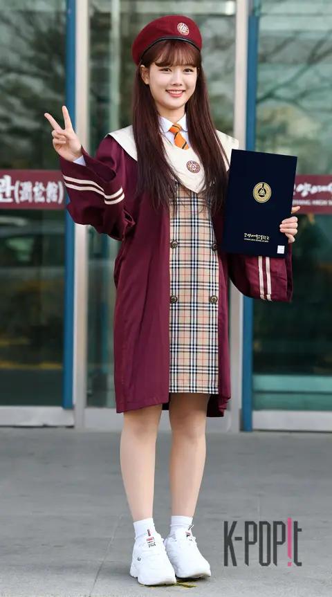 Kim You-jung — High School Graduation Ceremony