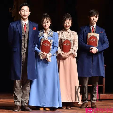 Group — Red Book Press Call — 2018-02-08
