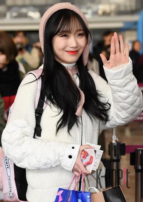 Lovelyz, Ryu Su-jung — Airport