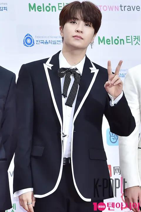 GOT7, Young-jae — Gaon Chart Red Carpet