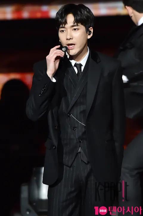 NU'EST W, Aaron — Gaon Chart Red Carpet