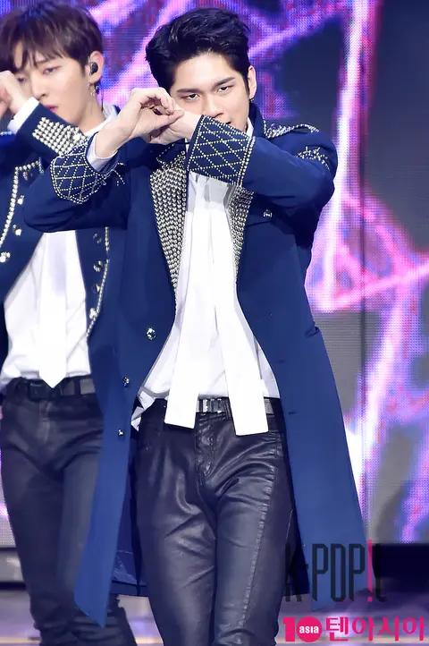 Wanna One, Ong Seong-wu — Gaon Chart Red Carpet