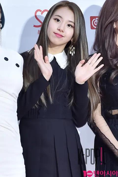 TWICE, Chaeyoung — Gaon Chart Red Carpet