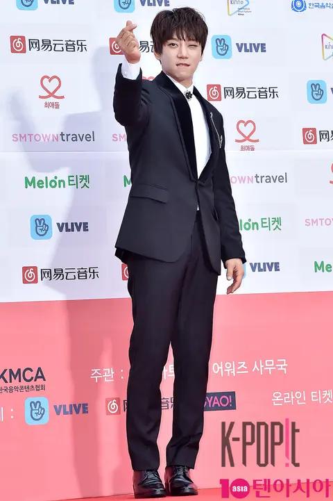 Hwang Chi-yeul — Gaon Chart Red Carpet