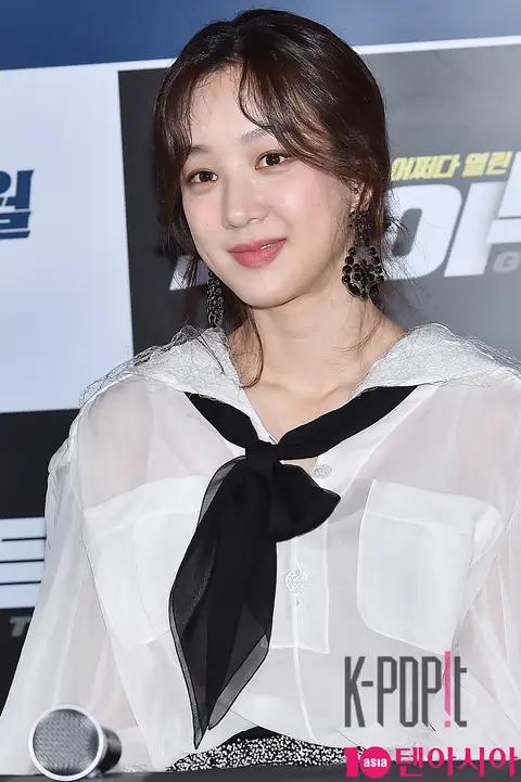 Jeong Ryeo-won — Gate Press Screening