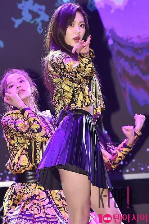 CLC, Kwon Eun-bin — CLC Showcase
