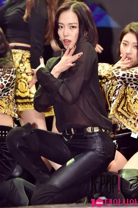 CLC, Jang Ye-eun — CLC Showcase