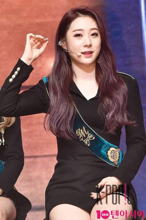 WJSN, Yeon-jung — WJSN Showcase