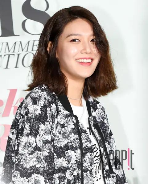 Girls' Generation, Soo-young — Onitsuka Tiger 2018 Spring/Summer Collection