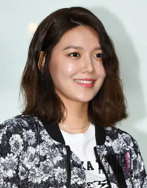 Girls' Generation, Soo-young — Onitsuka Tiger 2018 Spring/Summer Collection