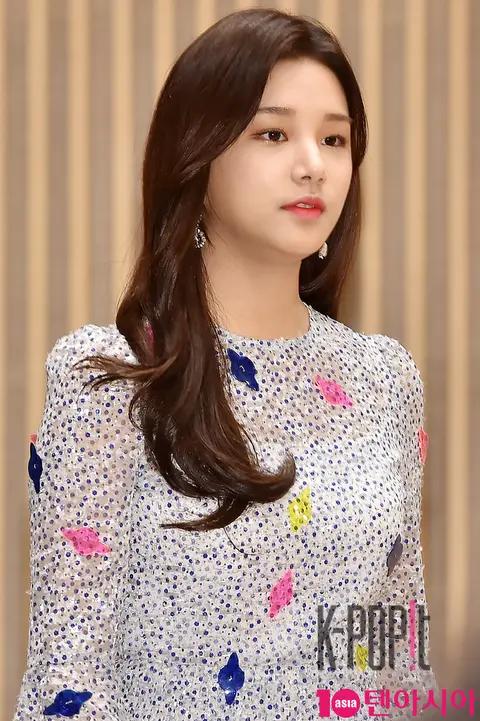 LABOUM, Solbin — Good Witch Production Briefing
