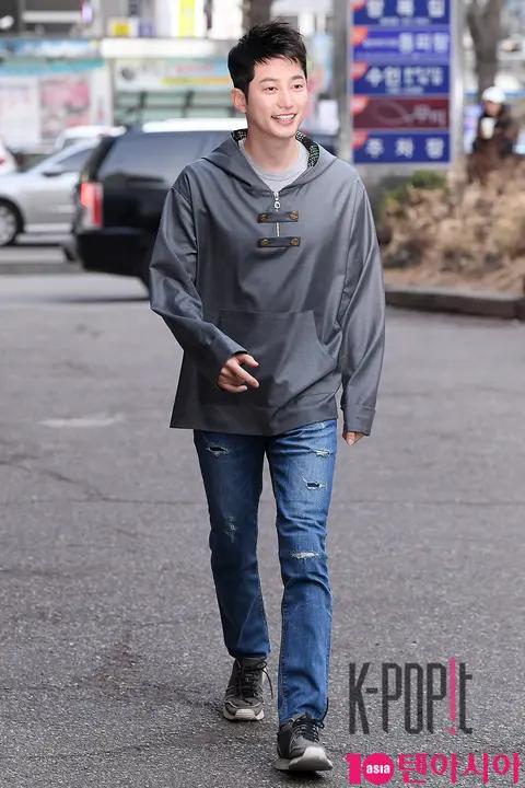 Park Si-hoo — My Golden Life Wrap Party